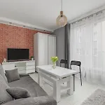 Emilii Plater Chic By Bookinghost * Szczecin