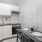 Apartment Emilii Plater Chic By Bookinghost *