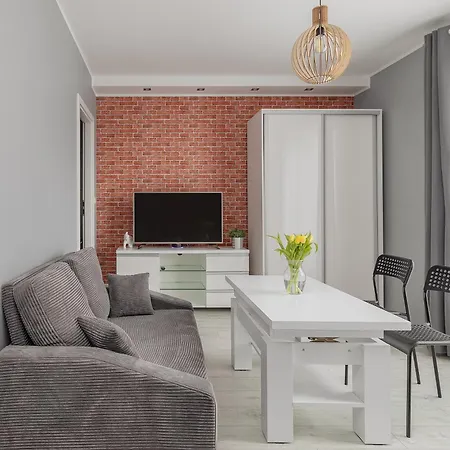 Emilii Plater Chic By Bookinghost * Szczecin