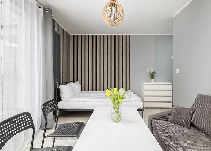Emilii Plater Chic By Bookinghost Apartament *